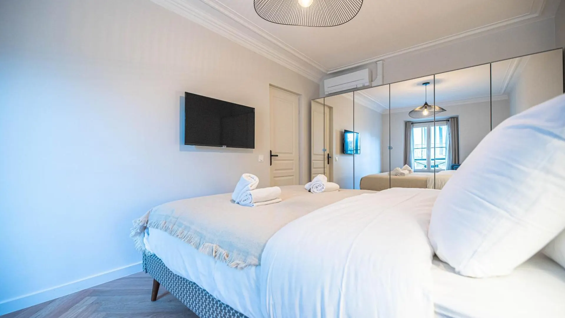 Luxury In Center Paris